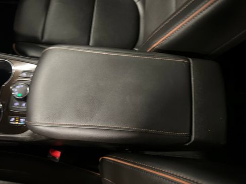 Certified 2023 GMC Acadia AT4 w/ Technology Package AWD/4WD image 27