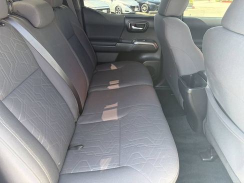 Certified 2018 Toyota Tacoma TRD Sport w/ Technology Package RWD image 19