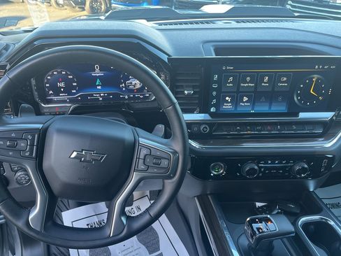 Used 2023 Chevrolet Silverado 1500 LT Trail Boss image 22