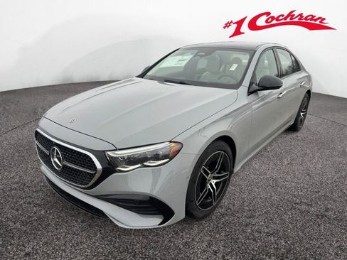 New 2026 Mercedes-Benz E 350 4MATIC Sedan image 3