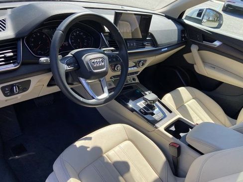 Used 2023 Audi Q5 2.0T Premium w/ Convenience Package AWD/4WD image 26
