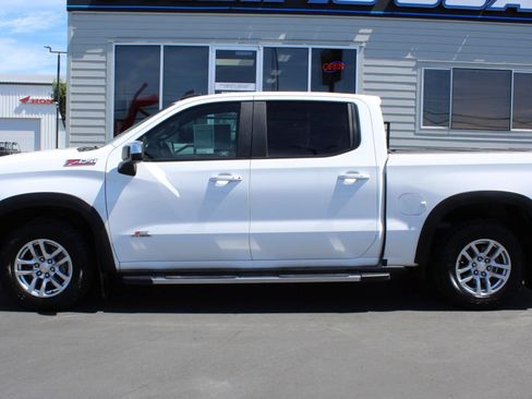 Used 2019 Chevrolet Silverado 1500 LT w/ True North Edition AWD/4WD image 3