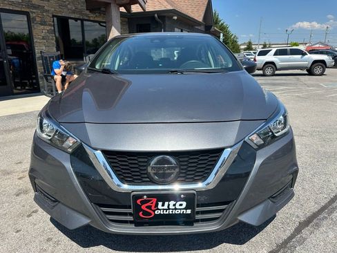Used 2020 Nissan Versa S FWD image 8
