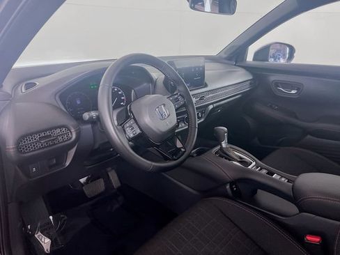 Certified 2026 Honda HR-V Sport image 9