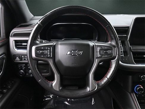 Used 2022 Chevrolet Suburban RST w/ Luxury Package image 29