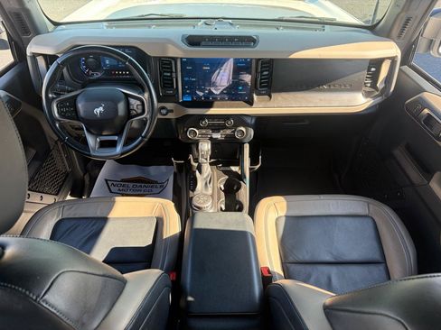 Used 2021 Ford Bronco Wildtrak AWD/4WD image 7
