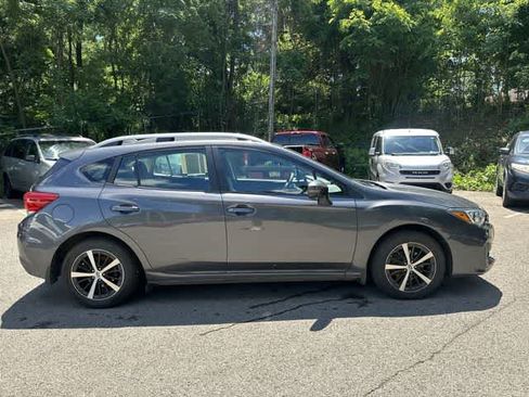 Used 2019 Subaru Impreza 2.0i Premium AWD/4WD image 3