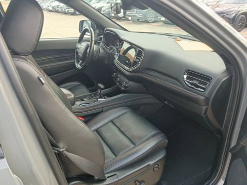 Used 2025 Dodge Durango GT image 9