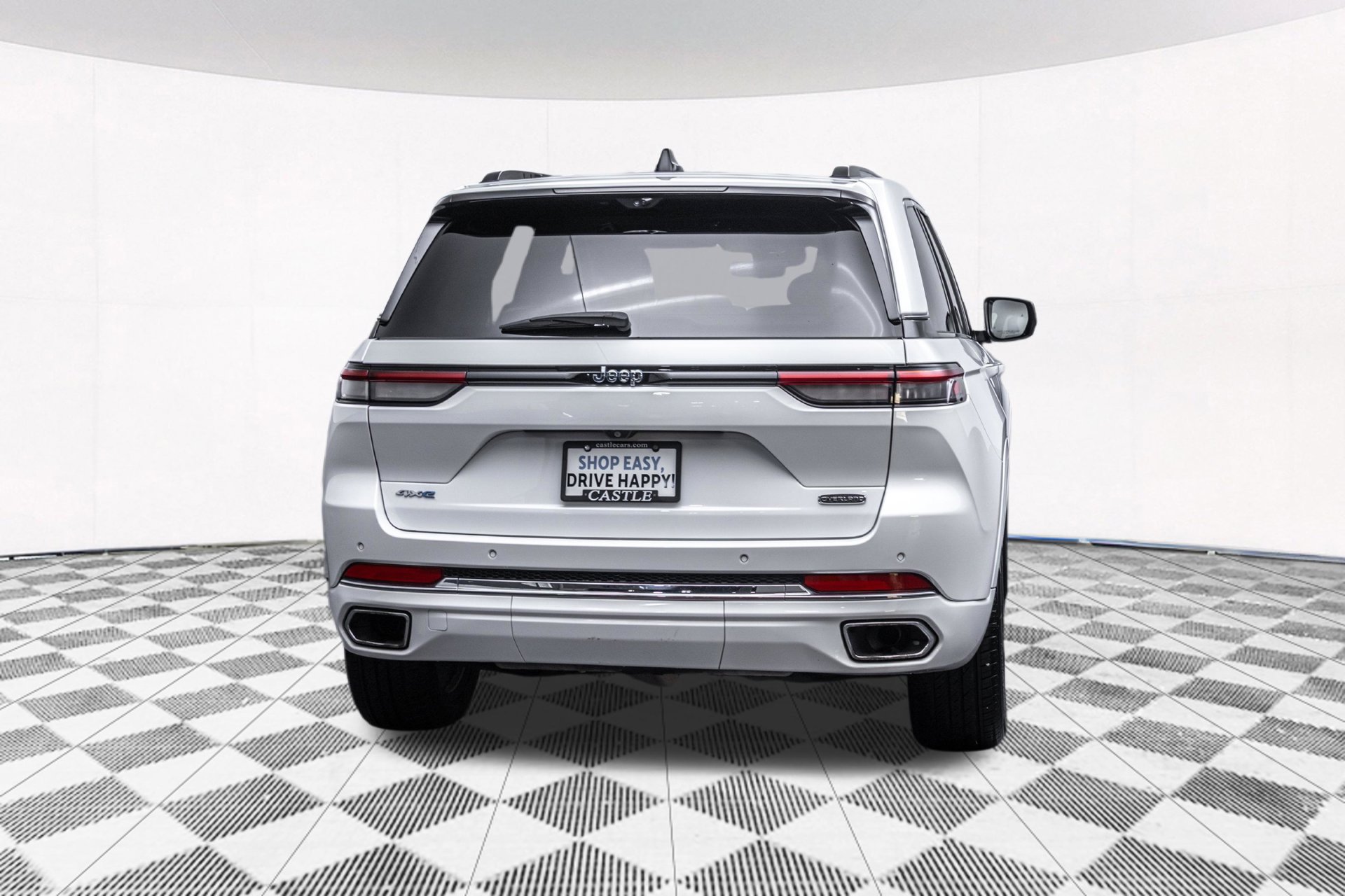 Used 2022 Jeep Grand Cherokee Overland w/ Advanced Protech Group III AWD/4WD image 11