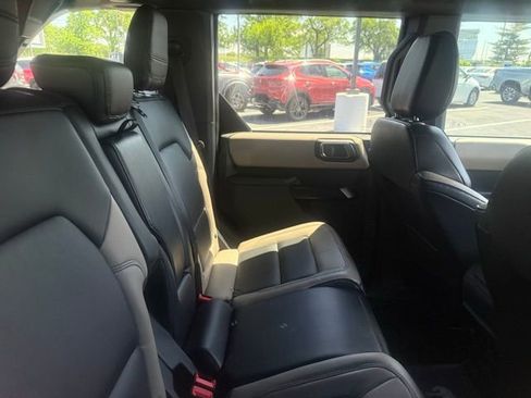 Used 2024 Ford Bronco Wildtrak AWD/4WD image 7