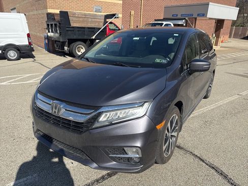 Used 2018 Honda Odyssey Elite image 2