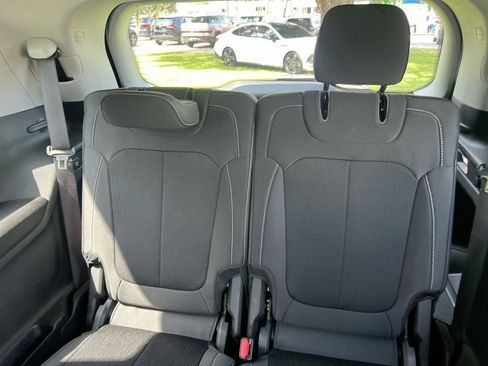 Used 2023 Jeep Grand Cherokee L Laredo RWD image 23