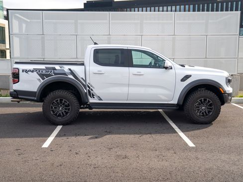 Used 2024 Ford Ranger Raptor image 8