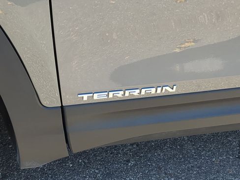 Used 2019 GMC Terrain SLT image 16