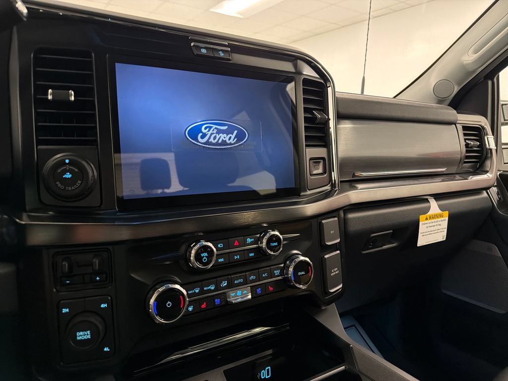 Used 2026 Ford F350 Lariat w/ Lariat Ultimate Package AWD/4WD image 16