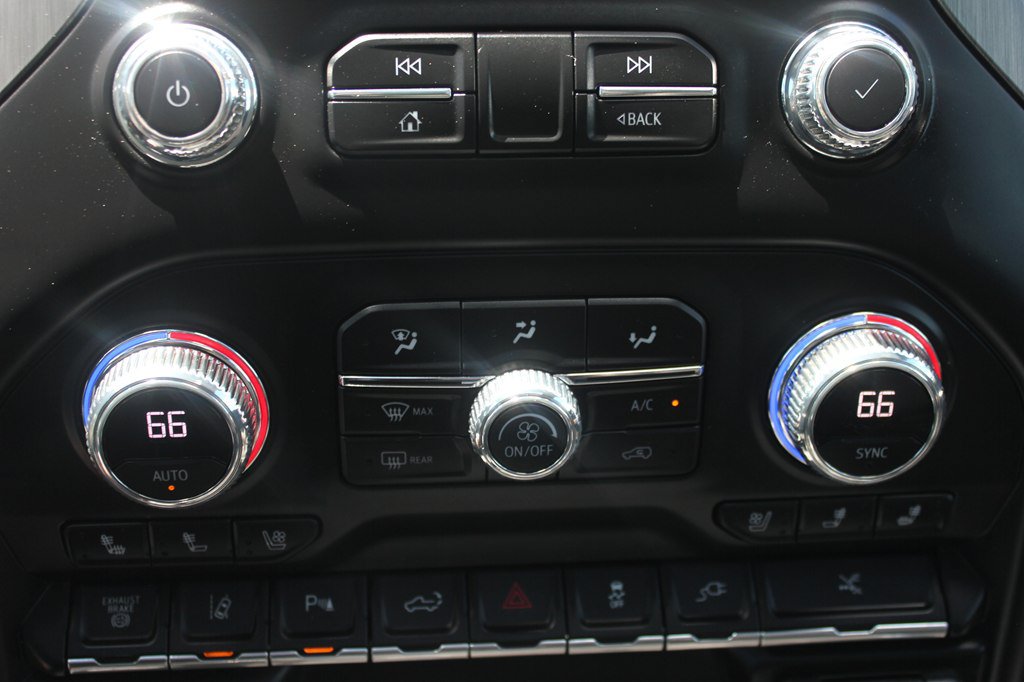 Used 2023 GMC Sierra 3500 Denali w/ Denali Ultimate Package AWD/4WD image 18