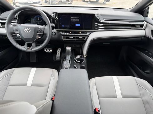 Certified 2026 Toyota Camry SE w/ Multimedia Upgrade Package FWD image 33