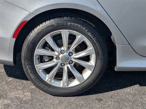 Used 2015 Chrysler 200 C w/ Navigation & Sound Group I image 11