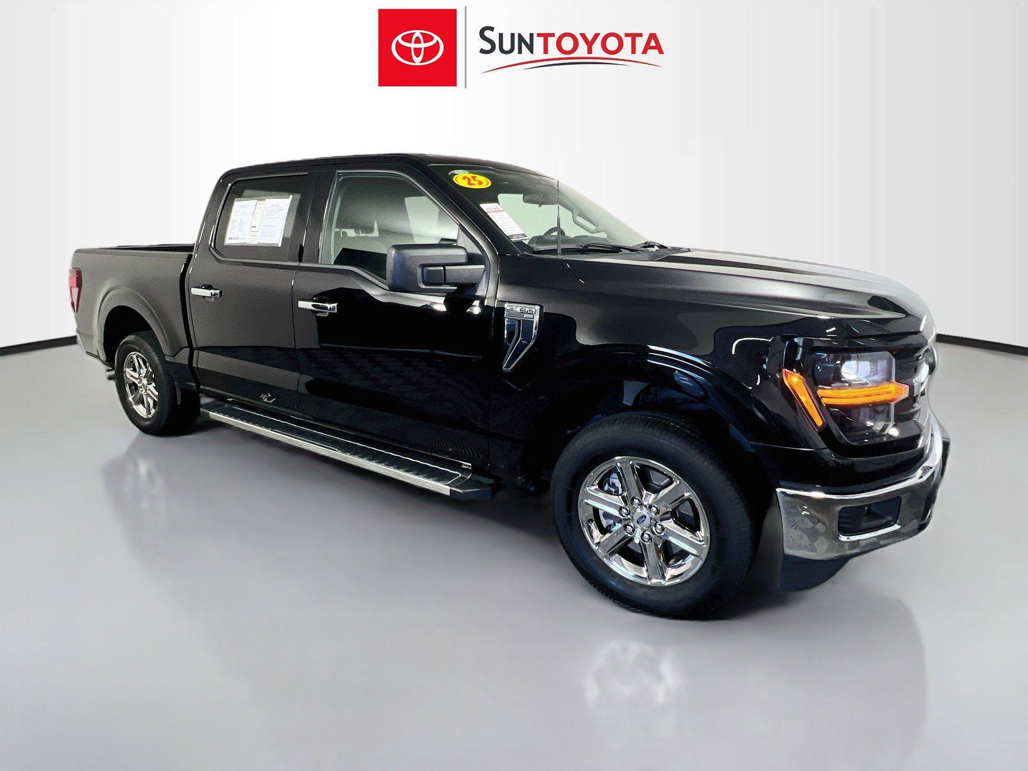 Used 2025 Ford F150 XLT w/ Equipment Group 301A Standard RWD image 1