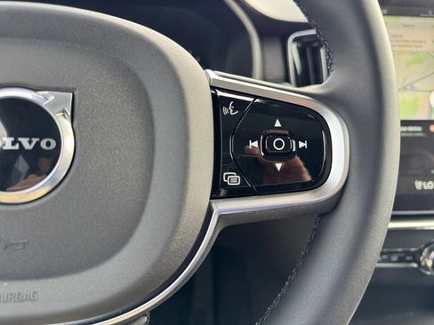 New 2026 Volvo XC90 T8 Ultra w/ Protection Package Premier AWD/4WD image 15