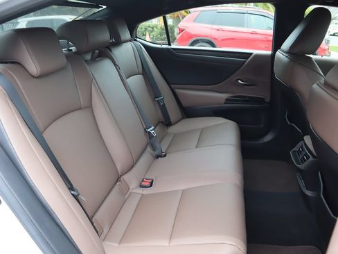 Used 2023 Lexus ES 300h w/ Premium Package FWD image 25