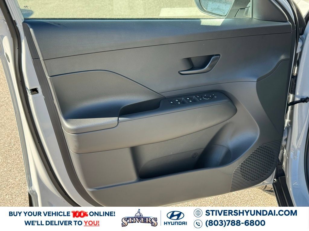 Used 2026 Hyundai Kona SE FWD image 19