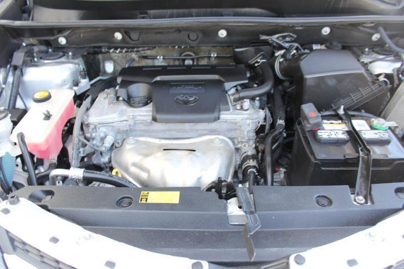 Used 2015 Toyota RAV4 XLE AWD/4WD image 37