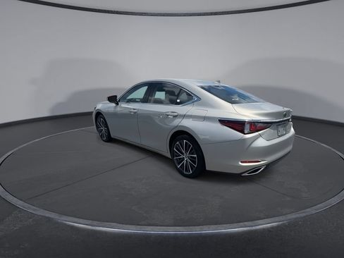 Used 2025 Lexus ES 350 w/ Premium Package FWD image 6