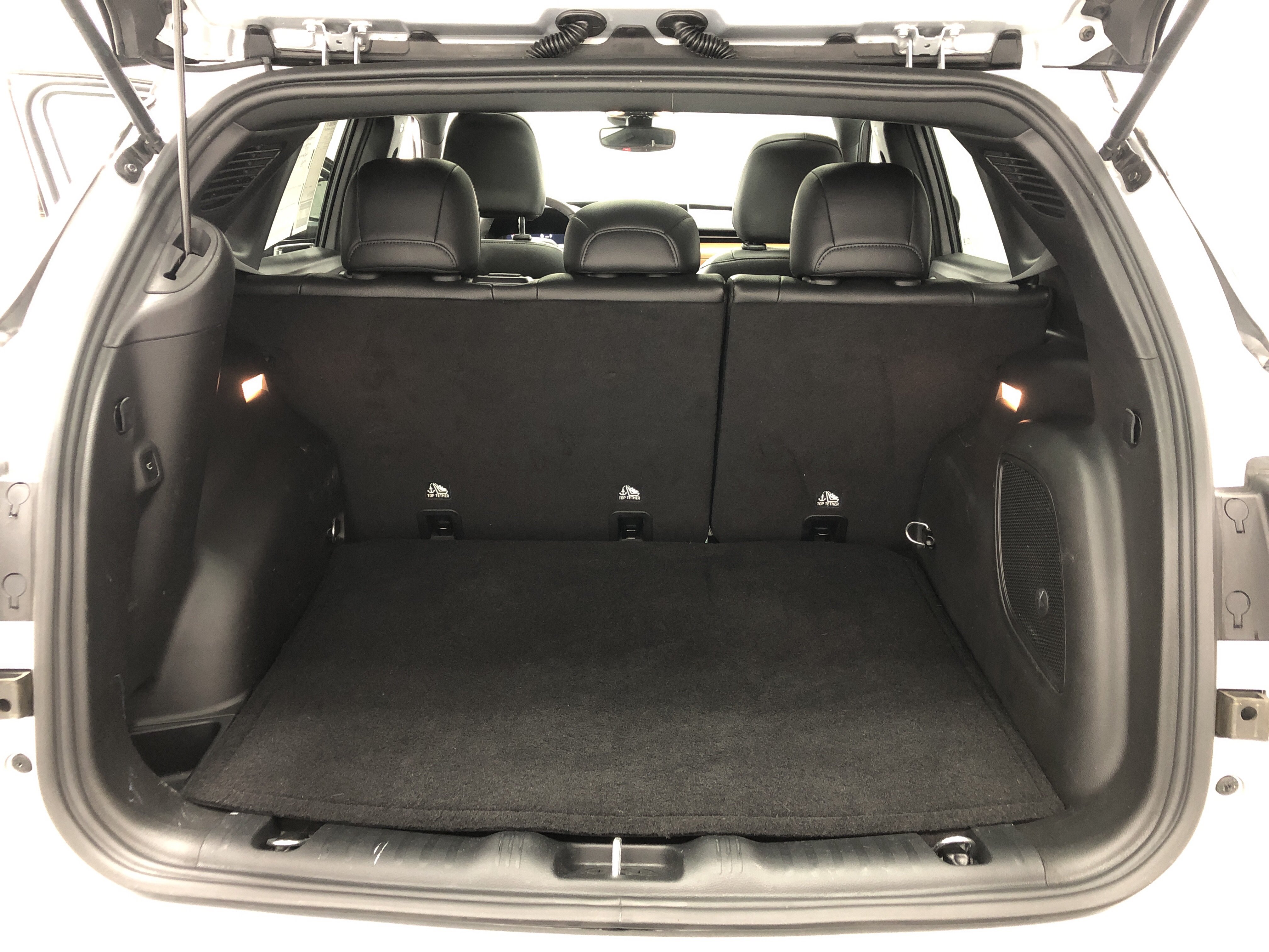 Certified 2024 Jeep Compass Limited w/ Elite Group AWD/4WD image 10