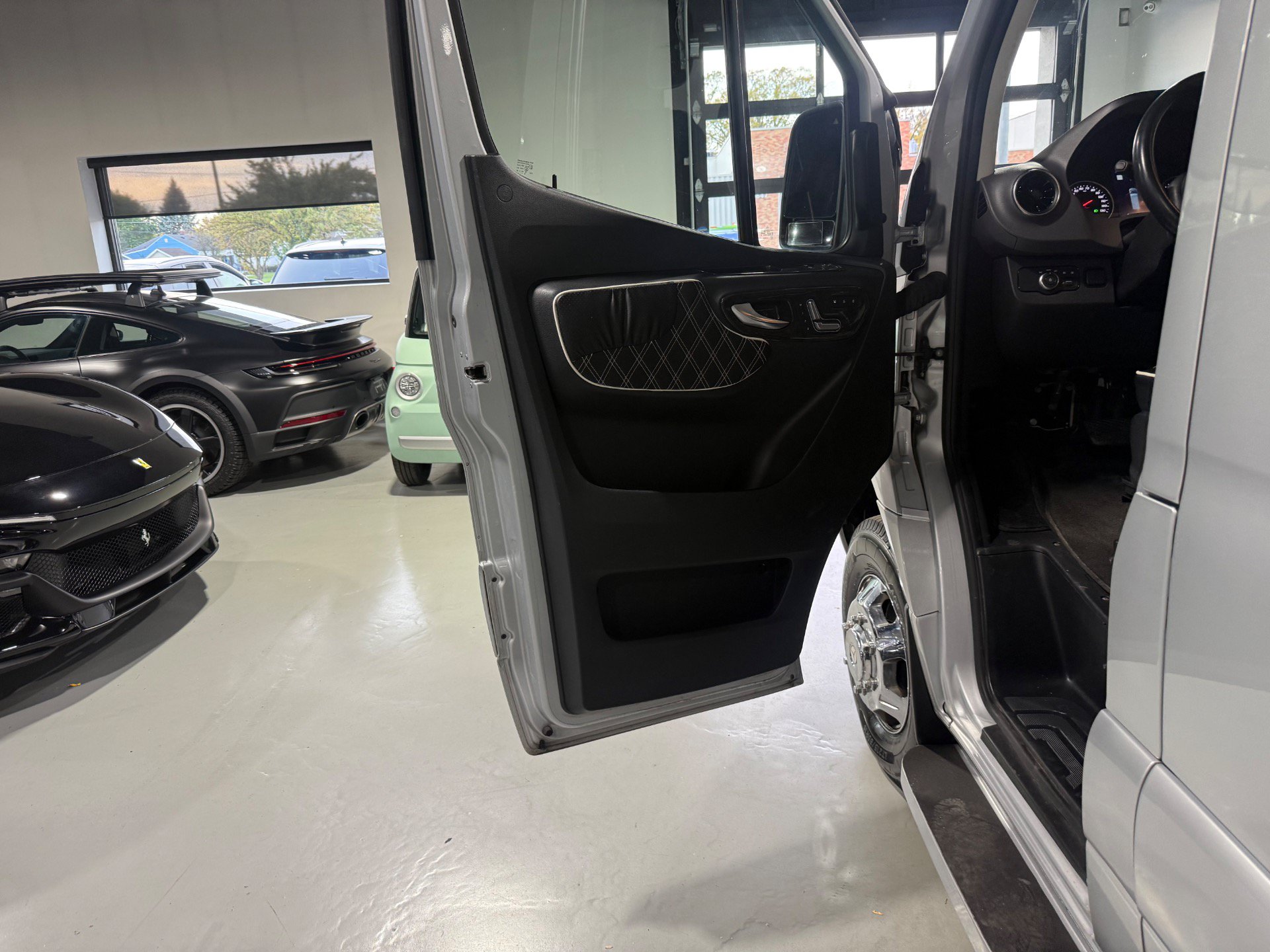 Used 2019 Mercedes-Benz Sprinter 4x4 170 image 25