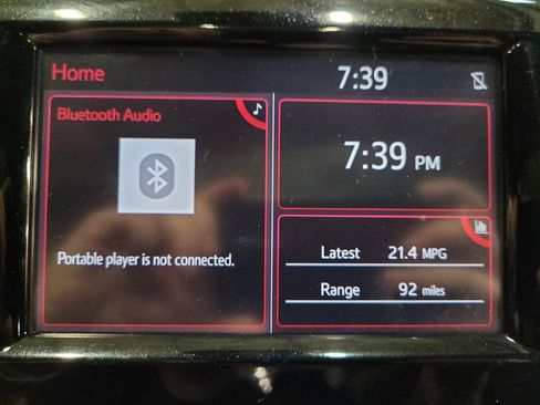 Used 2018 Toyota Camry XSE FWD image 25