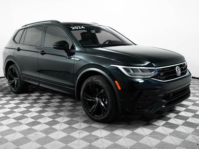 Used 2024 Volkswagen Tiguan SE R-Line