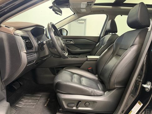 Used 2021 Nissan Rogue SL w/ Premium Package FWD image 11