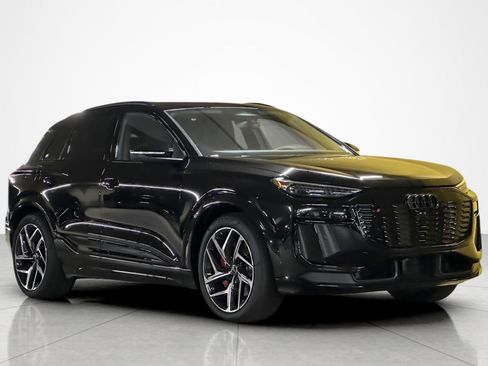 New 2027 Audi SQ6 e-tron Premium Plus AWD/4WD image 2