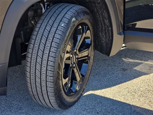 New 2026 Chevrolet Equinox LT w/ Convenience Package II image 30