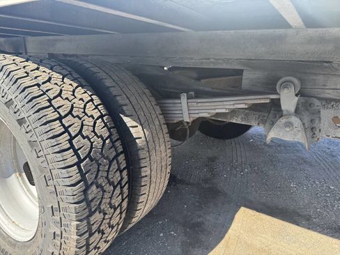 Used 2004 GMC Savana 3500 3500 2dr Commercial/Cutaway/Ch image 8