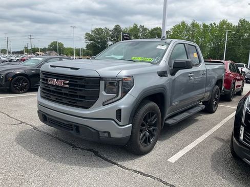 Used 2023 GMC Sierra 1500 Elevation AWD/4WD image 3
