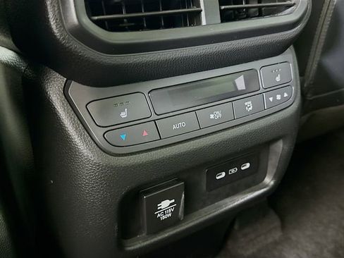 Certified 2024 Honda Pilot Elite image 11