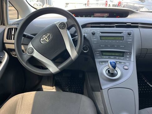 Used 2010 Toyota Prius Two FWD image 15