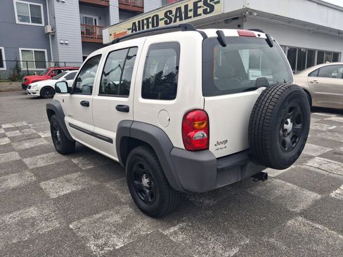 Used 2004 Jeep Liberty Sport w/ PWR Convenience Group AWD/4WD image 4