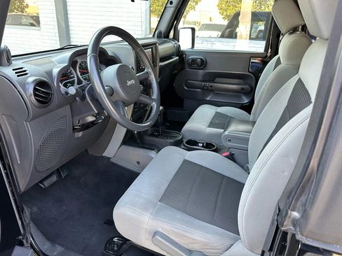 Used 2010 Jeep Wrangler Rubicon w/ Dual Top Group image 13