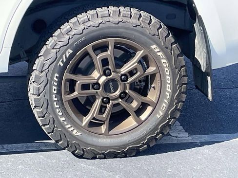 Used 2020 Toyota Land Cruiser Heritage Edition image 23