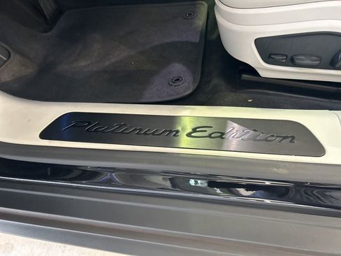 Used 2022 Porsche Panamera Platinum Edition image 43