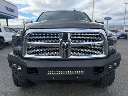 Used 2017 RAM 3500 Laramie AWD/4WD image 3