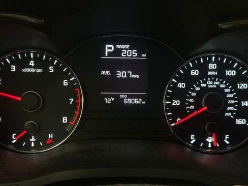 Used 2017 Kia Forte LX image 5