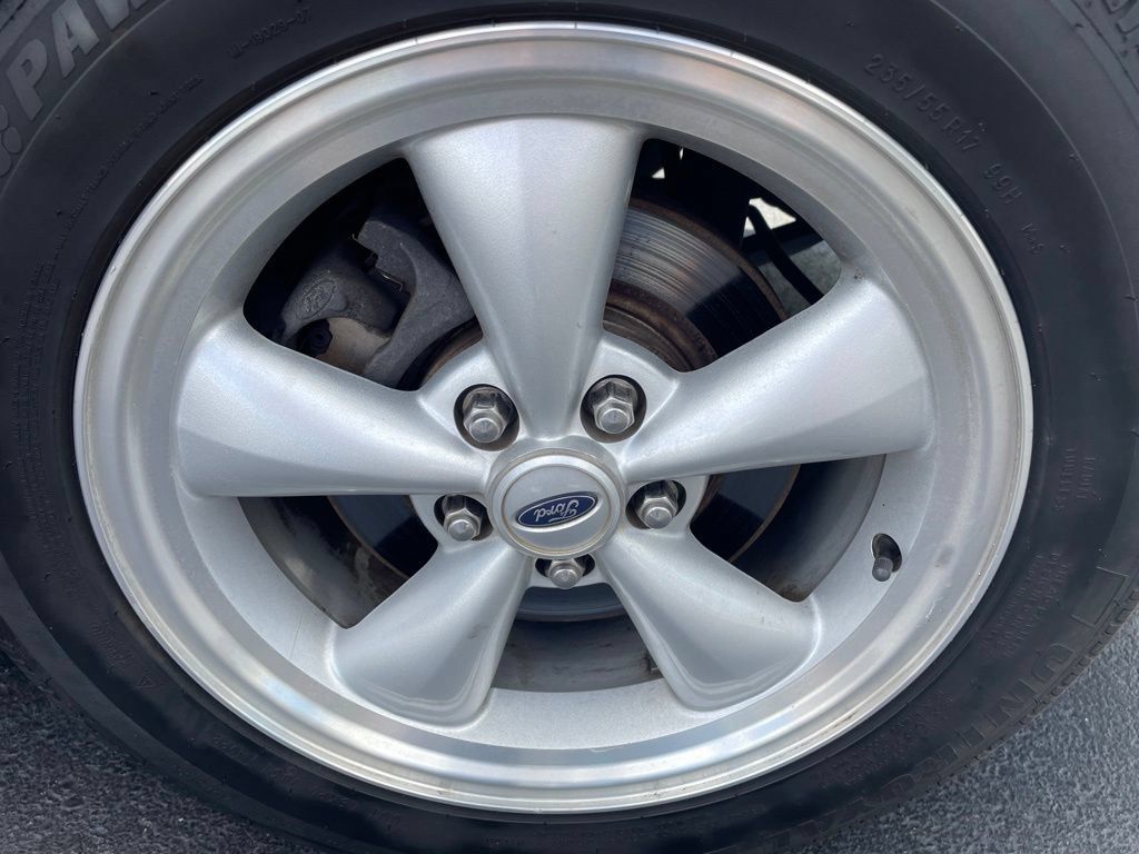 Used 2007 Ford Mustang GT RWD image 32