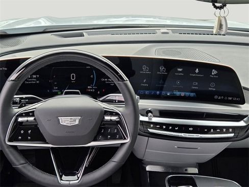 New 2026 Cadillac Lyriq Luxury image 12