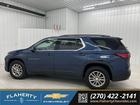 Used 2022 Chevrolet Traverse LT FWD image 5