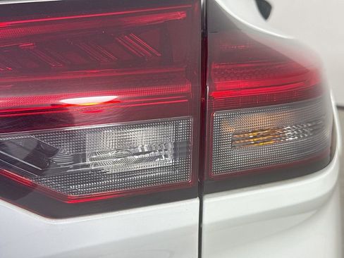 Used 2023 Nissan Rogue S FWD image 31