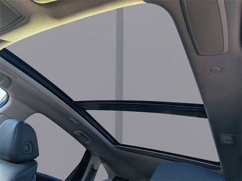 Certified 2025 Acura RDX w/ Technology Package image 24